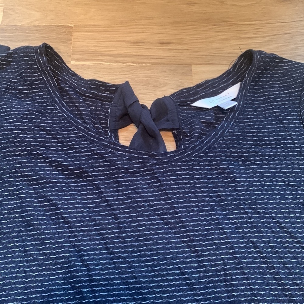 LAUREN Conrad Short Sleeve Knit Blouse w/ Lace Trim Navy Blue Women’s M - Picture 7 of 15